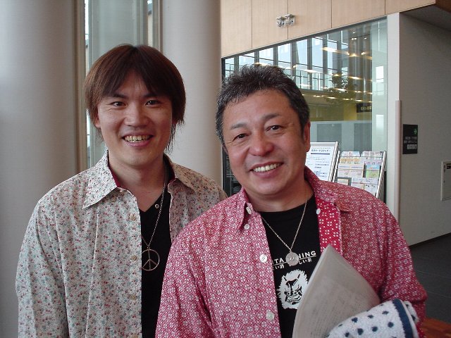 �I�I�}�W���[�E�h�b�g�E�}�b�N