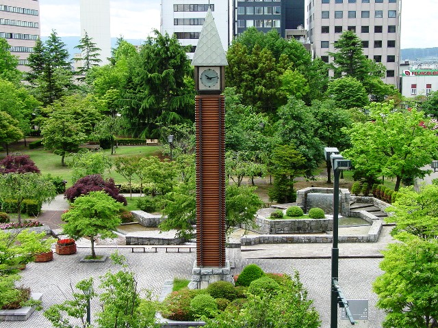 �s���]���������̂���X��������4�K����݂����X�����ł��B