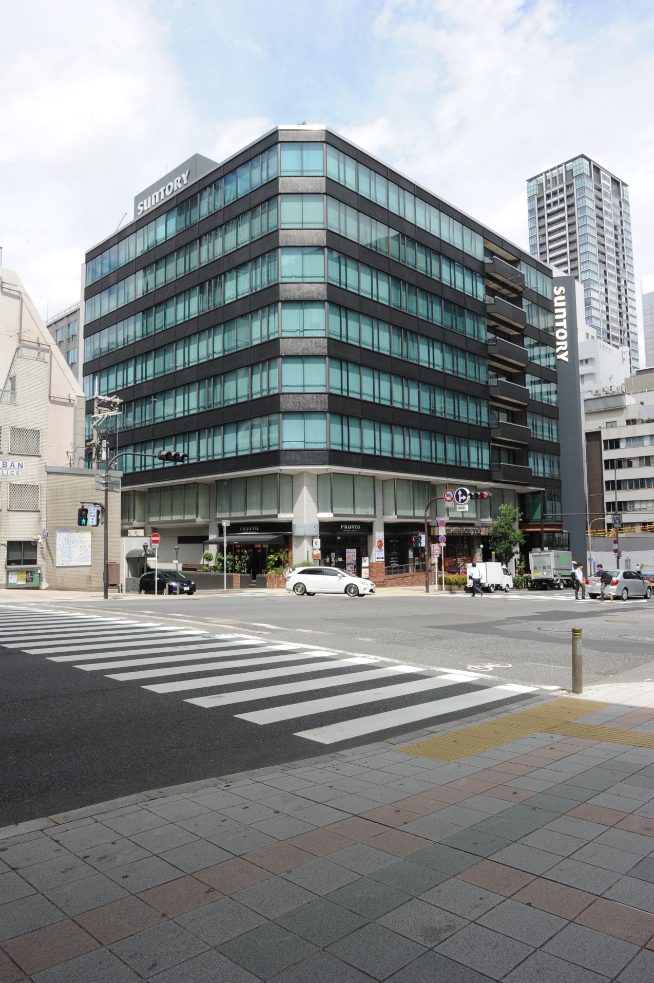 サントリーホールディングスの写真２