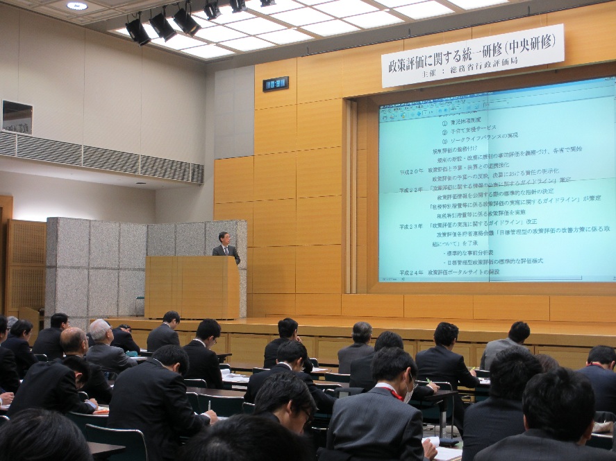 �i���̗l�q�j