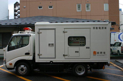 中型移動電源車トラックタイプ画像