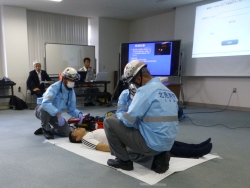 救急搬送の実演画像