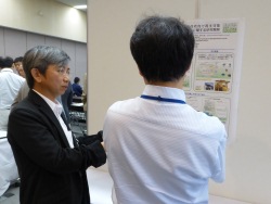 川村氏ポスターセッション画像