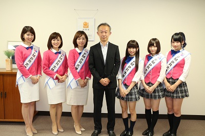 【黒瀬局長とRCC-FM PR大使】
