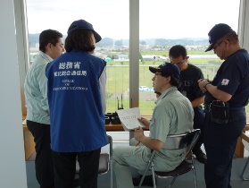 「平成27年度青森県総合防災訓練」において災害対策用移動通信機器の貸出訓練