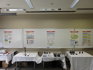 機器展示の模様