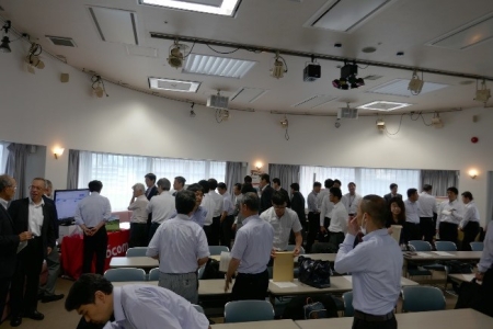 機器展示の様子
