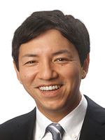 鳩山二郎大臣政務官の写真