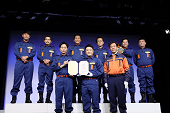 愛媛県西条市で発生した高病原性鳥インフルエンザ(国内10、11及び12例目)に係る搬出制限の解除について 愛媛県西条市で発生した高病原性鳥インフルエンザ(国内10、11及び12例目)に係る搬出制限の解除について