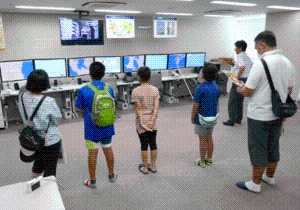 電波監視施設の見学