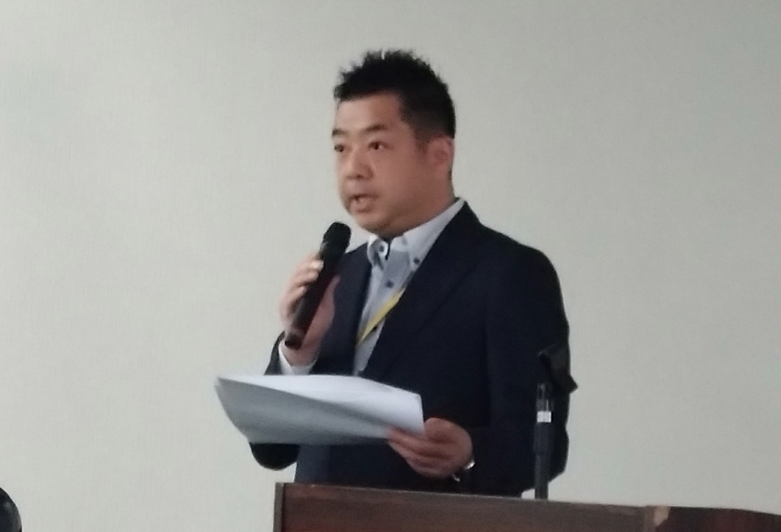 新山氏画像