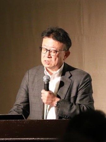 kCw
