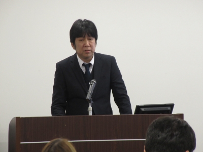 横枕氏