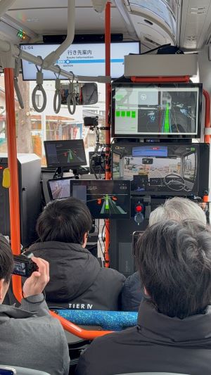 摜05