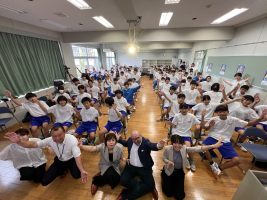 刈羽村立刈羽中学校での講演の様子