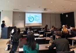 福岡県西南学院大学での講演の様子