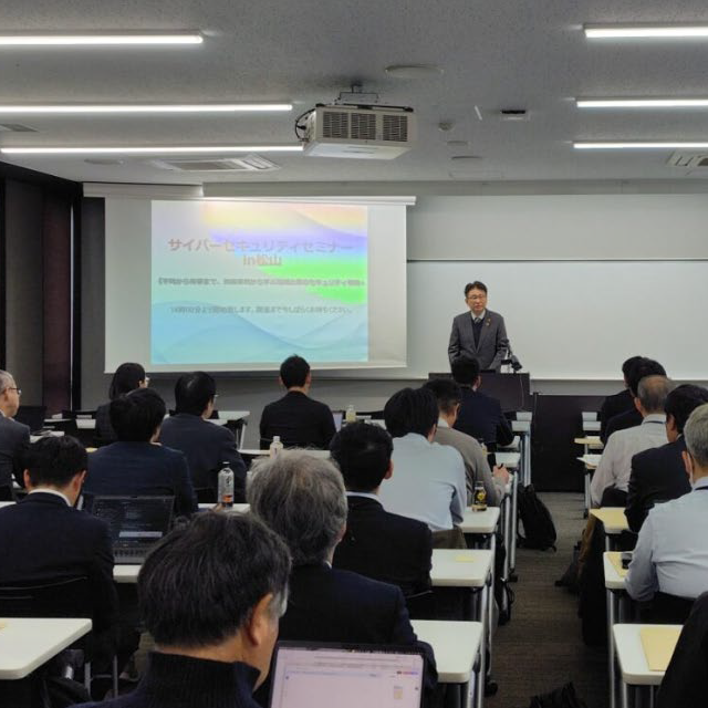 uTCo[ZLeBZ~i[inRvJÂ̎ʐ^ł