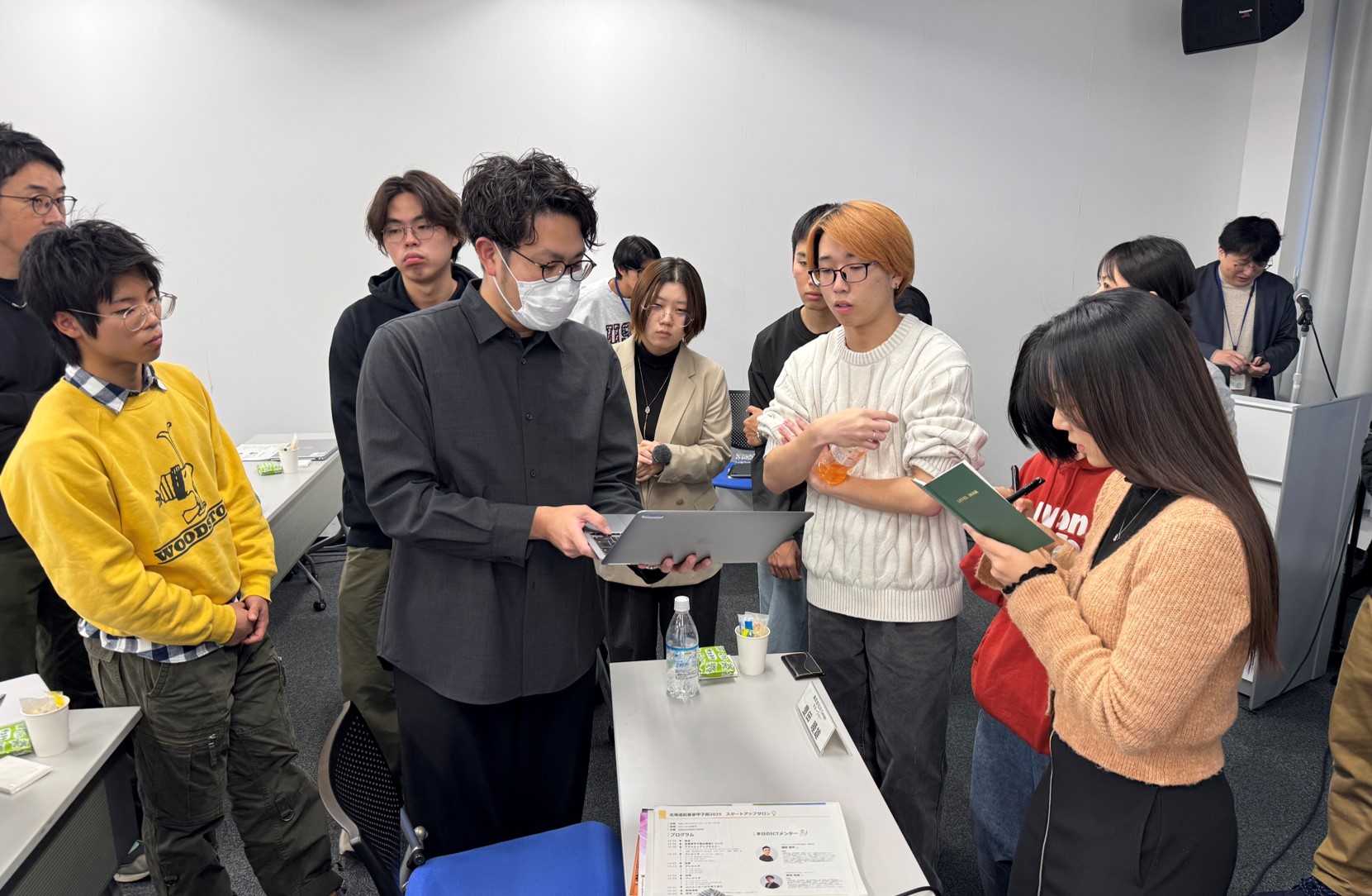 �k�C���N�Ɖƍb�q��2025�X�^�[�g�A�b�v�T����