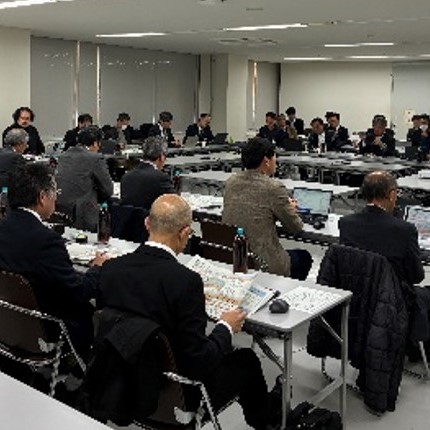 ��9�� �l�������𗬃T�����̎ʐ^�ł�