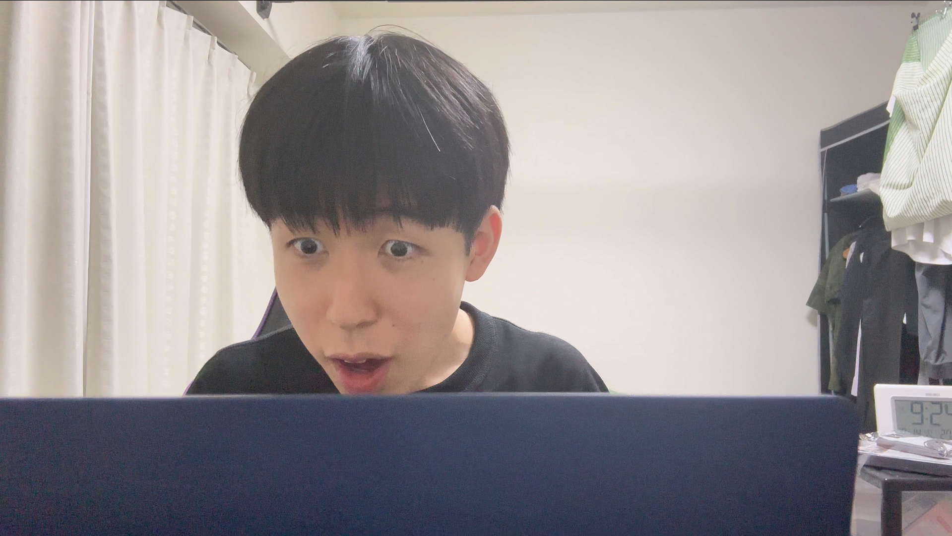 �T���l�C���摜�F�M���Ɩl�ƃp�\�R��