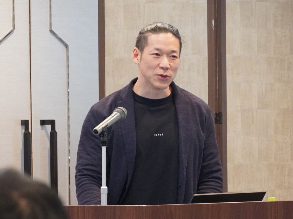 �������mov�@�e�r �Ґe ���ɂ��u���̗l�q