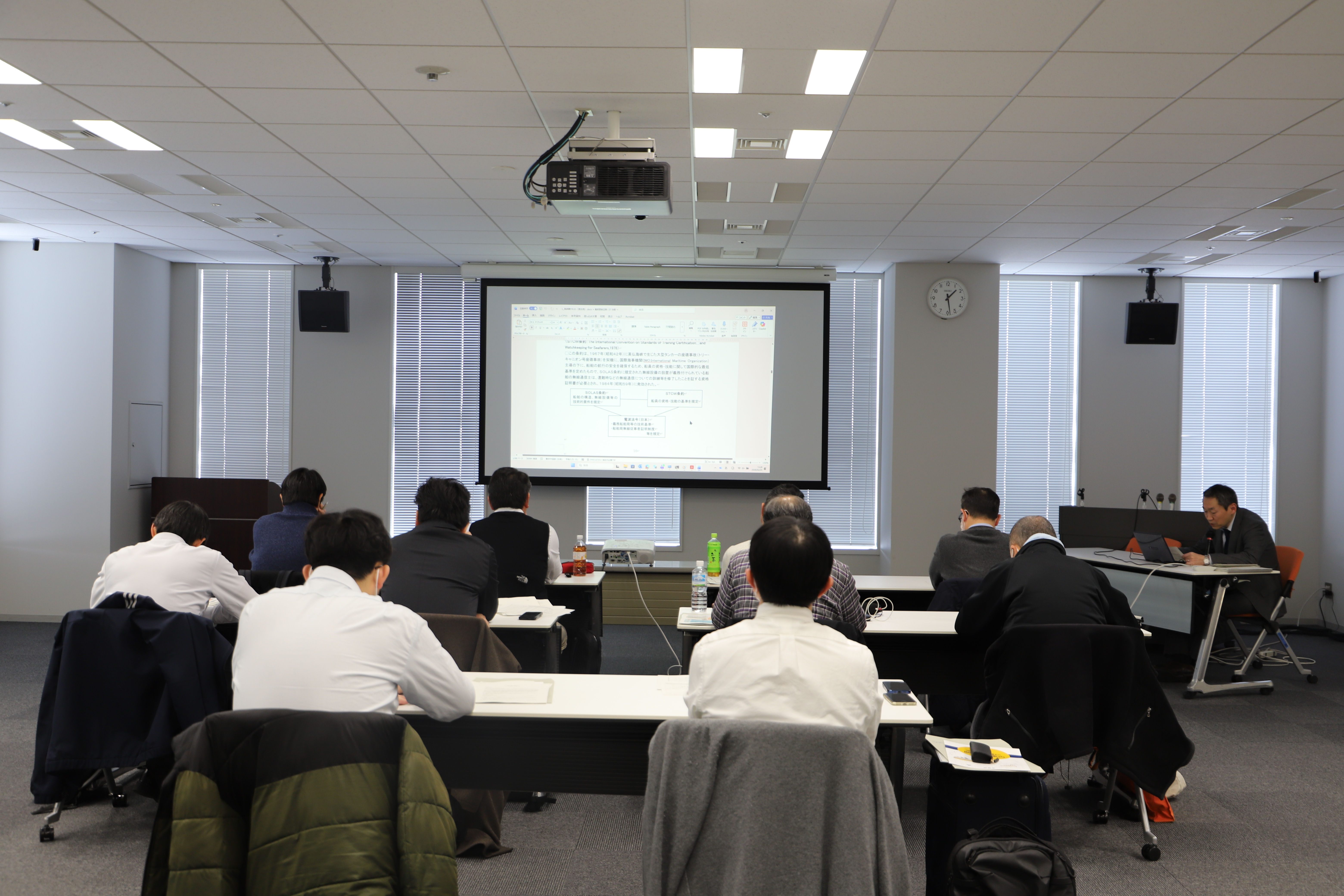 �P�����̗l�q