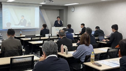 �u�T�C�o�[�Z�L�����e�B�Z�~�i�[2026�v�̗l�q