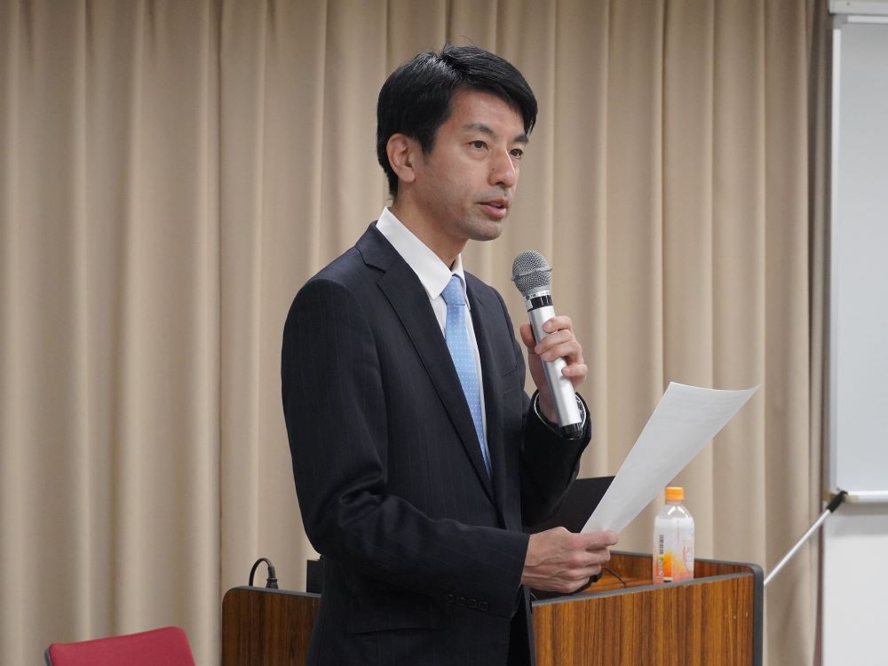 ��{�����ɂ�鈥�A�̗l�q