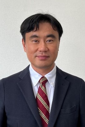 関東総合通信局長 牛山 智弘