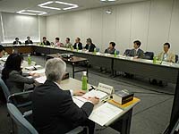委員会の模様
