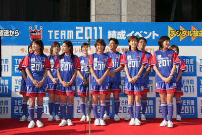 ʐ^Fsd`l2011̃o[o