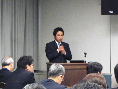 写真:谷口倫士(たにぐち みちお)氏による御講演の様子