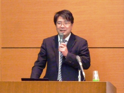 写真:大西康司(おおにし こうじ)氏による御講演の様子